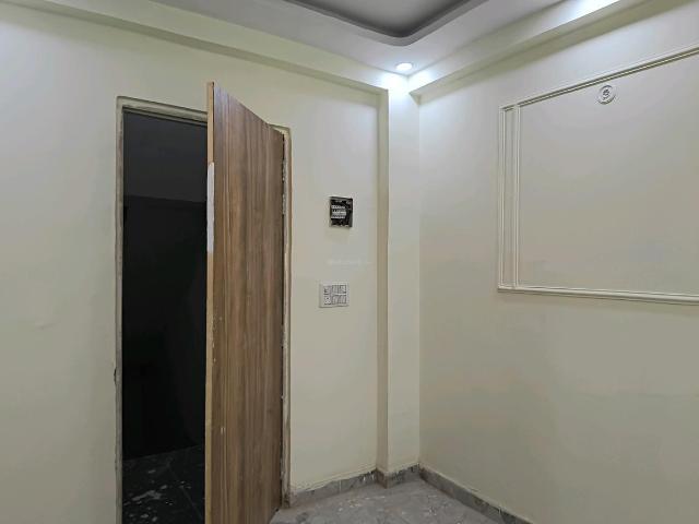 1 BHK Independent Builder Floor in Ved Vihar for resale Ghaziabad. The reference number is 20954994