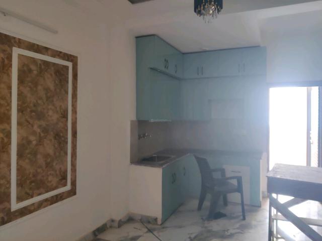 2 BHK Independent Builder Floor in DLF Ankur Vihar for resale Ghaziabad. The reference number is 20955343