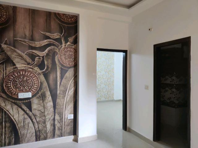 2 BHK Independent Builder Floor in DLF Ankur Vihar for resale Ghaziabad. The reference number is 20955344