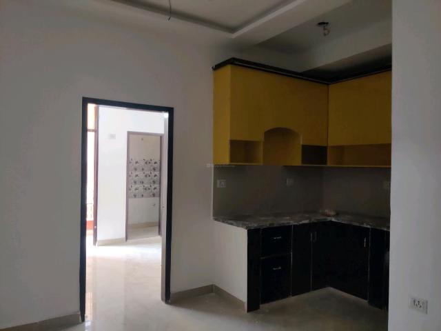 2 BHK Independent Builder Floor in DLF Ankur Vihar for resale Ghaziabad. The reference number is 20955361