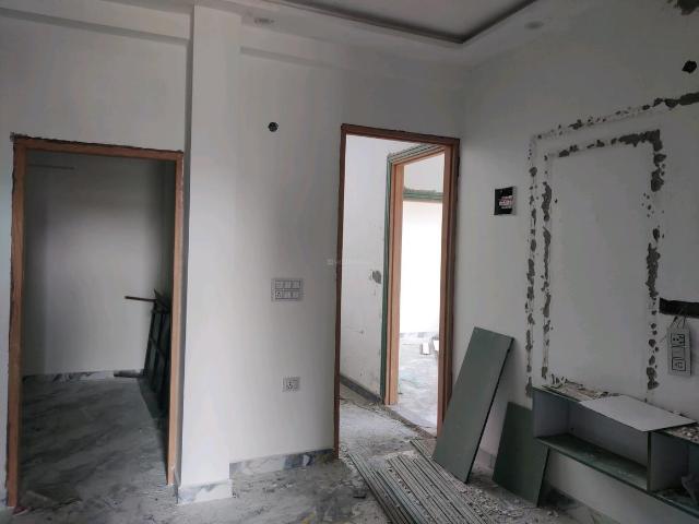 2 BHK Independent Builder Floor in DLF Ankur Vihar for resale Ghaziabad. The reference number is 20955333