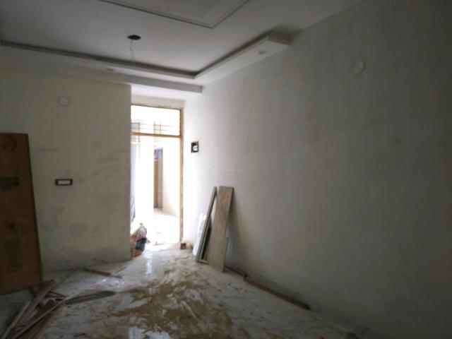2 BHK Independent Builder Floor in DLF Ankur Vihar for resale Ghaziabad. The reference number is 20902178