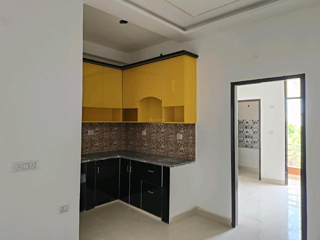2 BHK Independent Builder Floor in DLF Ankur Vihar for resale Ghaziabad. The reference number is 20902270