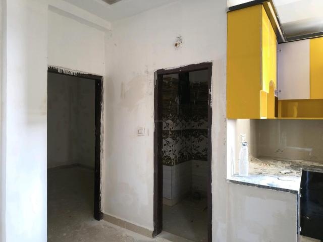 2 BHK Independent Builder Floor in DLF Ankur Vihar for resale Ghaziabad. The reference number is 20902271