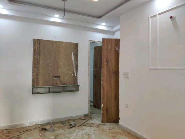 2 BHK Independent Builder Floor in Ved Vihar for resale Ghaziabad. The reference number is 20902355