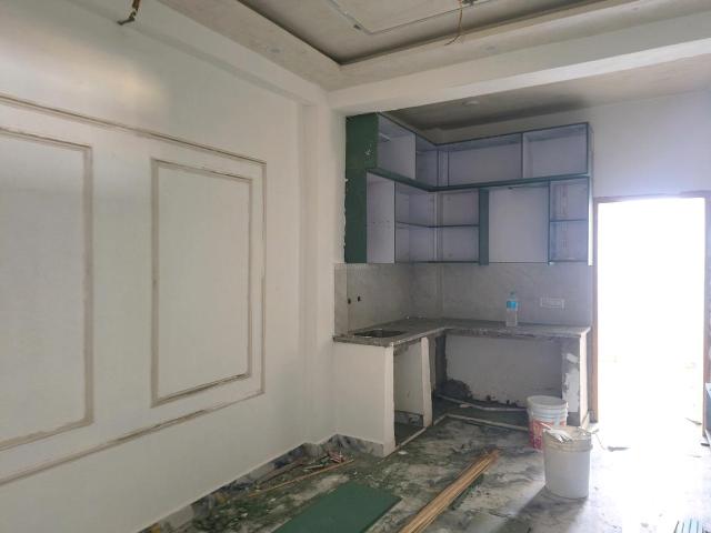 2 BHK Independent Builder Floor in DLF Ankur Vihar for resale Ghaziabad. The reference number is 20902600