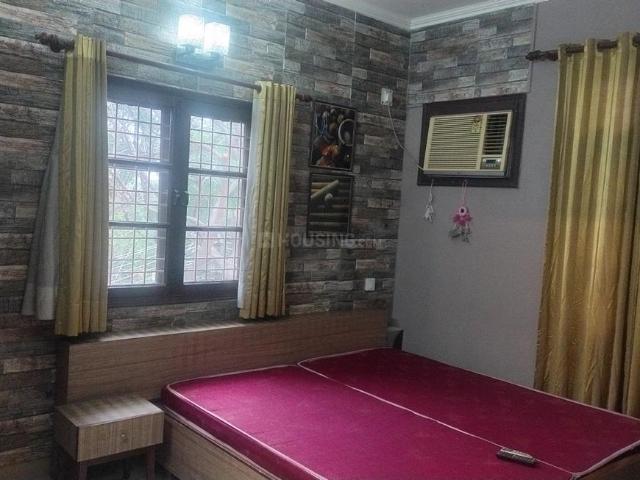 2 BHK Independent Builder Floor in DLF Phase 1 for rent Gurgaon. The reference number is 18694413