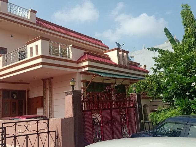 2 BHK Independent Builder Floor in Eta I for rent Greater Noida. The reference number is 9776076