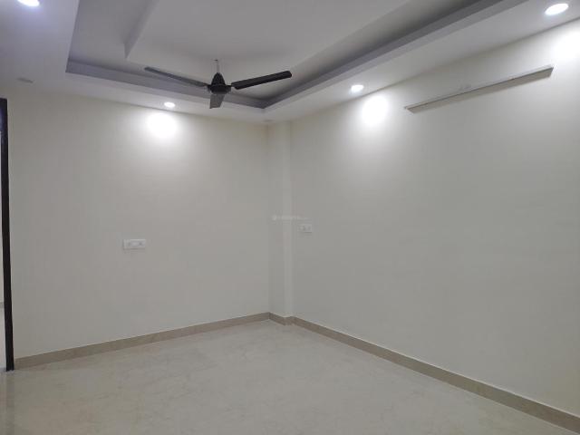 2 BHK Independent Builder Floor in Freedom Fighters Enclave for resale New Delhi. The reference number is 21257216