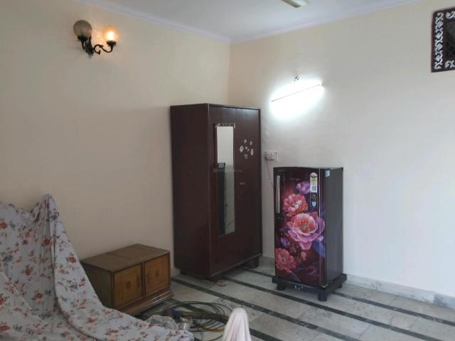 2 BHK Independent Builder Floor in GTB Nagar for resale New Delhi. The reference number is 20558956