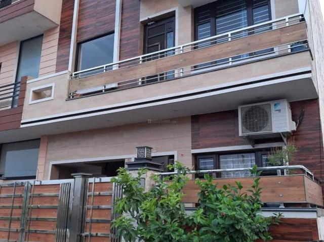 2 BHK Independent Builder Floor in Gulabgarh for rent Dera Bassi. The reference number is 8037469