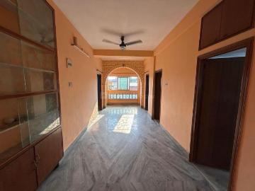 2 BHK Independent Builder Floor in Garfa for resale Kolkata. The reference number is 20344575