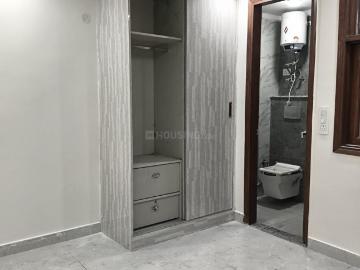 2 BHK Independent Builder Floor in Gautam Nagar for resale New Delhi. The reference number is 19465811