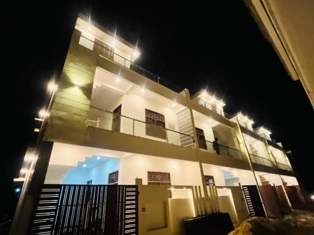 2 BHK Independent Builder Floor in George Town for rent Allahabad. The reference number is 21113816