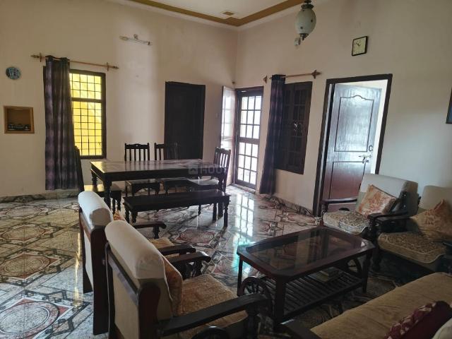 2 BHK Independent Builder Floor in Gomti Nagar for rent Lucknow. The reference number is 19467323