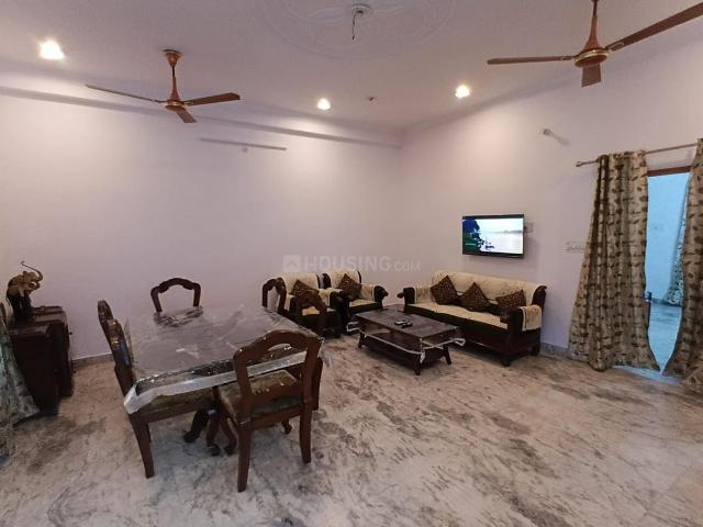 2 BHK Independent Builder Floor in Gomti Nagar for rent Lucknow. The reference number is 21107623
