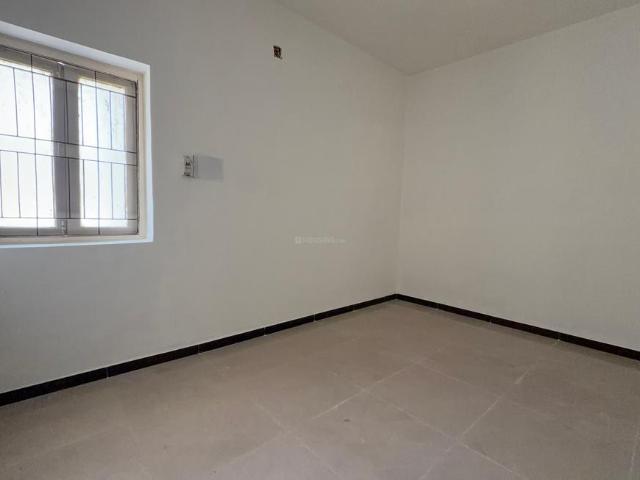 2 BHK Independent Builder Floor in Gotri for rent Vadodara. The reference number is 21321191