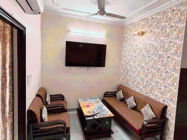 2 BHK Independent Builder Floor in Govindpuri Extension for resale New Delhi. The reference number is 21223371