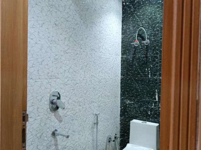 2 BHK Independent Builder Floor in Govindpuri for resale New Delhi. The reference number is 12935924