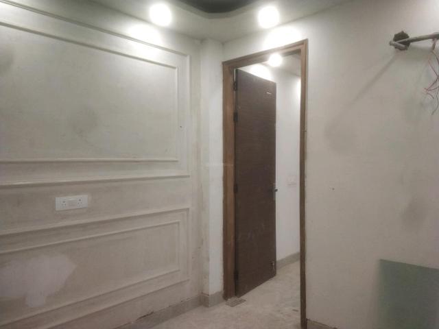 2 BHK Independent Builder Floor in Govindpuri for resale New Delhi. The reference number is 20584856