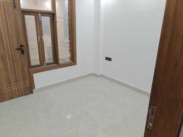 2 BHK Independent Builder Floor in Govindpuri for resale New Delhi. The reference number is 21001037