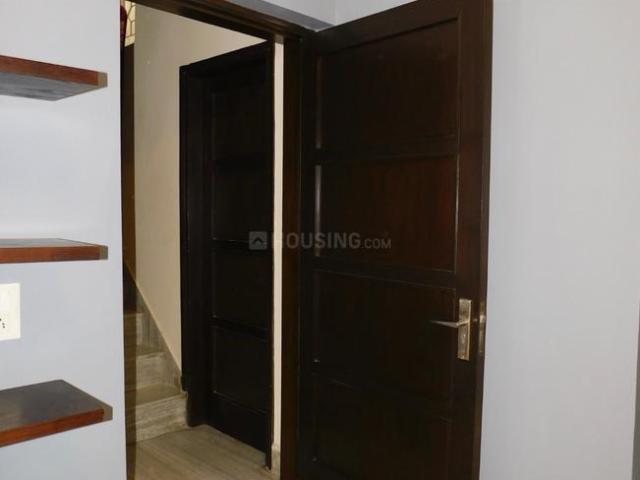 2 BHK Independent Builder Floor in Greater Kailash II for rent New Delhi. The reference number is 21054373