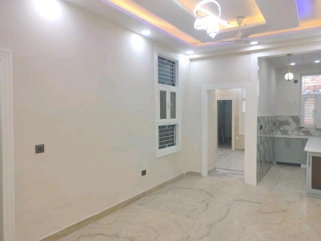 2 BHK Independent Builder Floor in Green Field Colony for rent Faridabad. The reference number is 20611562