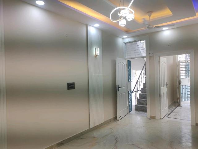 2 BHK Independent Builder Floor in Green Field Colony for rent Faridabad. The reference number is 20951667