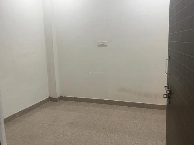 2 BHK Independent Builder Floor in Hastsal for rent New Delhi. The reference number is 20588307