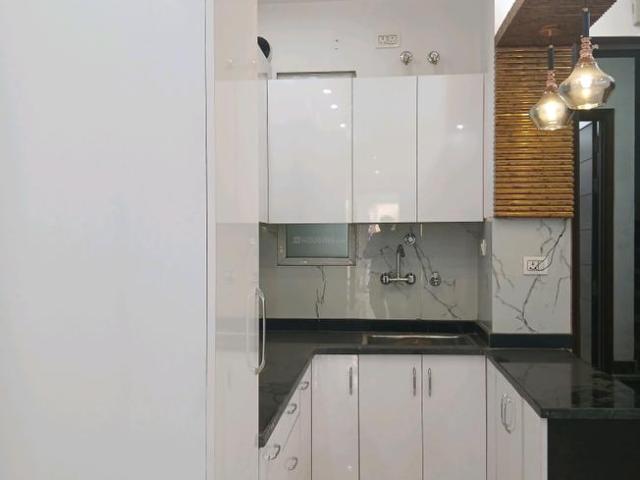 2 BHK Independent Builder Floor in Hari Nagar for rent New Delhi. The reference number is 16642372