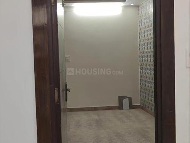 2 BHK Independent Builder Floor in Hari Nagar for rent New Delhi. The reference number is 19757986