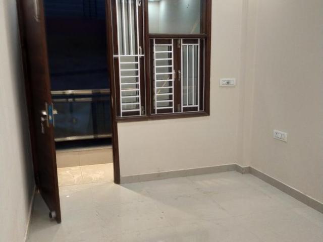 2 BHK Independent Builder Floor in Hari Nagar for resale New Delhi. The reference number is 10616902