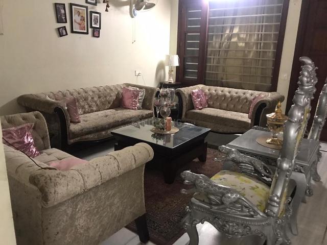 2 BHK Independent Builder Floor in Housefed Colony for rent Bathinda. The reference number is 18311406
