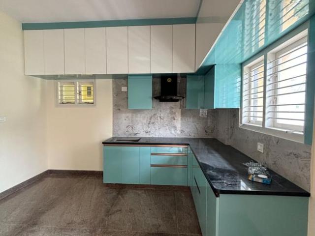 2 BHK Independent Builder Floor in HSR Layout for rent Bengaluru. The reference number is 18733431