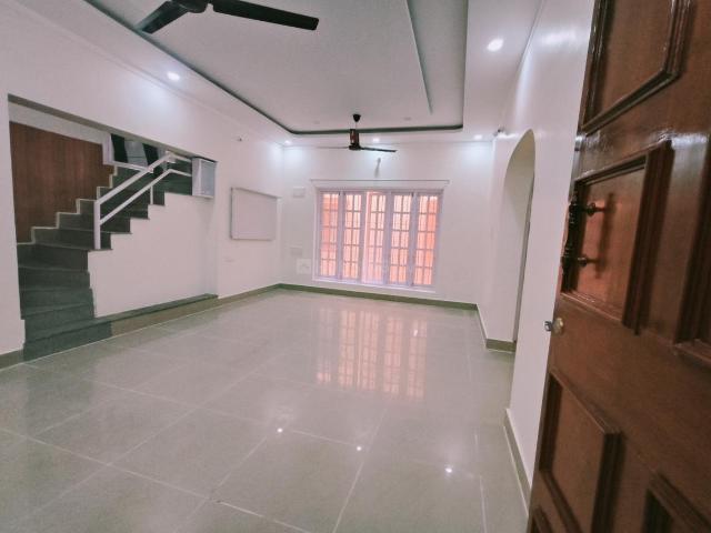 2 BHK Independent Builder Floor in Indira Nagar for rent Bengaluru. The reference number is 21216487