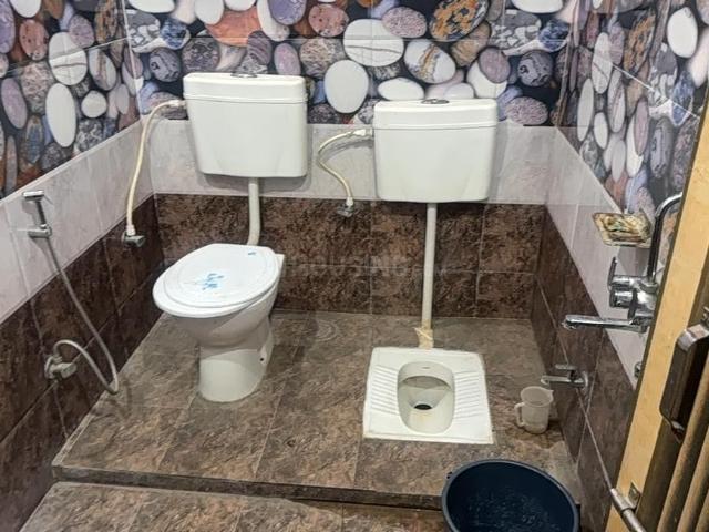 2 BHK Independent Builder Floor in Indira Nagar for rent Lucknow. The reference number is 19573261