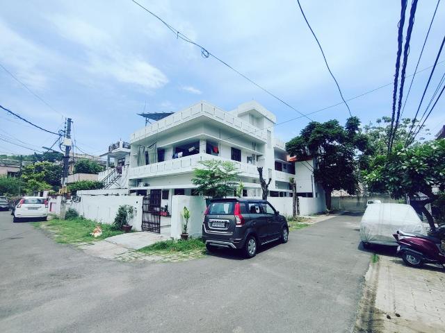2 BHK Independent Builder Floor in Indira Nagar for rent Lucknow. The reference number is 20175845