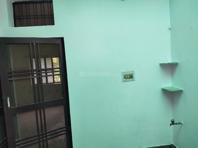 2 BHK Independent Builder Floor in Indira Nagar for rent Lucknow. The reference number is 21017583