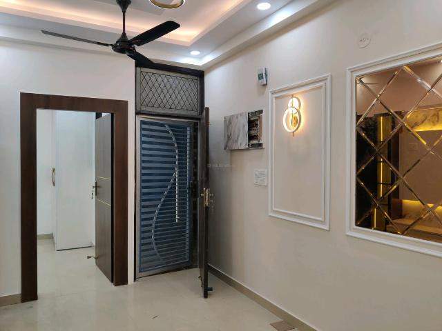 2 BHK Independent Builder Floor in Indirapuram for resale Ghaziabad. The reference number is 19026912