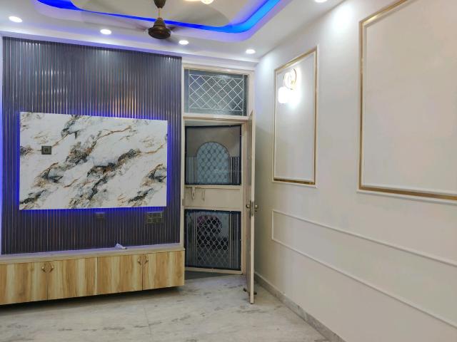 2 BHK Independent Builder Floor in Indirapuram for resale Ghaziabad. The reference number is 19709926