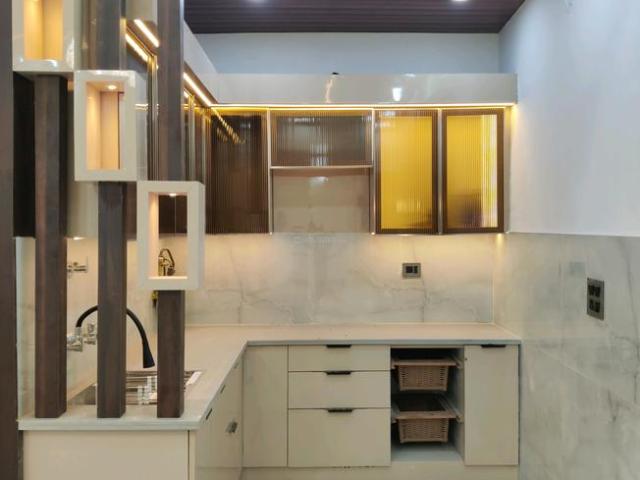 2 BHK Independent Builder Floor in Indirapuram for resale Ghaziabad. The reference number is 19890936