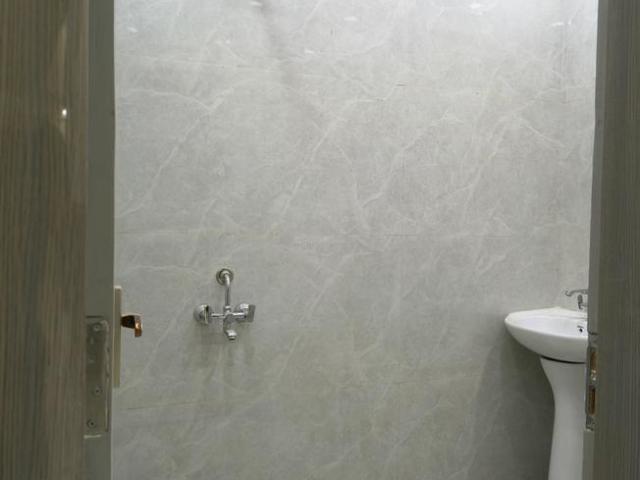 2 BHK Independent Builder Floor in Indirapuram for resale Ghaziabad. The reference number is 20718226