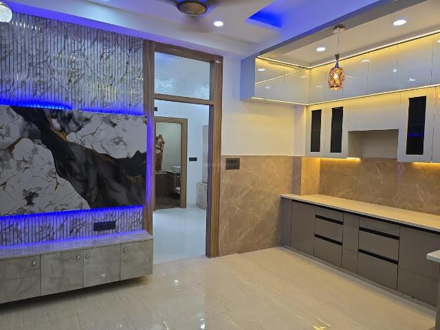 2 BHK Independent Builder Floor in Indirapuram for resale Ghaziabad. The reference number is 20711290