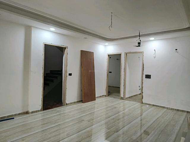 4 BHK Independent Builder Floor in Vasundhara for resale Ghaziabad. The reference number is 21050465