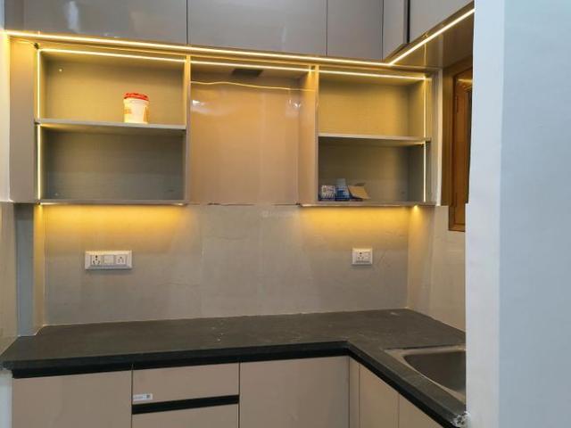 2 BHK Independent Builder Floor in Indirapuram for resale Ghaziabad. The reference number is 21084272