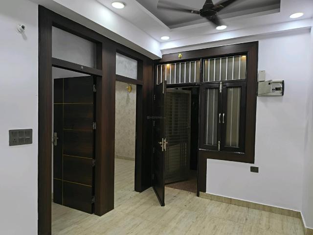 2 BHK Independent Builder Floor in Indirapuram for resale Ghaziabad. The reference number is 21084341