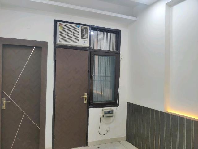 2 BHK Independent Builder Floor in Indirapuram for resale Ghaziabad. The reference number is 21205267