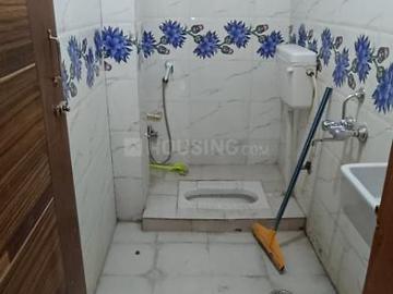 2 BHK Independent Builder Floor in Jamia Nagar for resale New Delhi. The reference number is 18400032