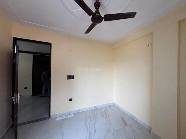 2 BHK Independent Builder Floor in Jamia Nagar for resale New Delhi. The reference number is 19865644