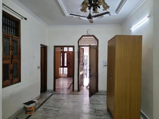 2 BHK Independent Builder Floor in Janakpuri for rent New Delhi. The reference number is 20606179